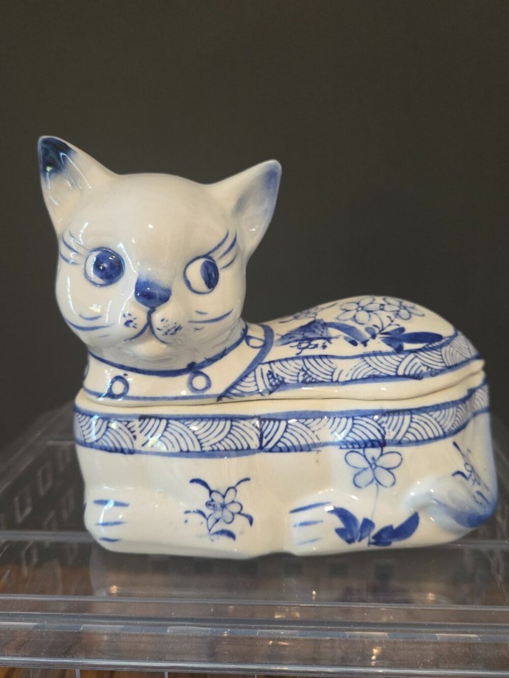 Cat Trinket Box w/lid Floral Blue & White Ceramic - 5" X 4.75" - Vintage